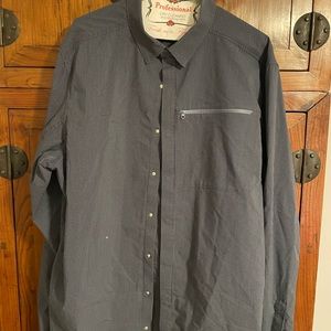 Men’s comfortable shirt. Arcteryx. Long sleeve. XL.